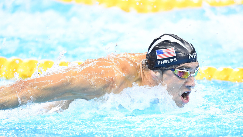 (160813) -- RIO DE JANEIRO, Aug. 13, 2016 () -- Michael Phelps of the United States competes during the men's 4x100m medley relay final at the 2016 Rio Olympic Games in Rio de Janeiro, Brazil, on Aug. 13, 2016. The United States won the gold medal. (Xinhua/Liu Dawei)(dh)