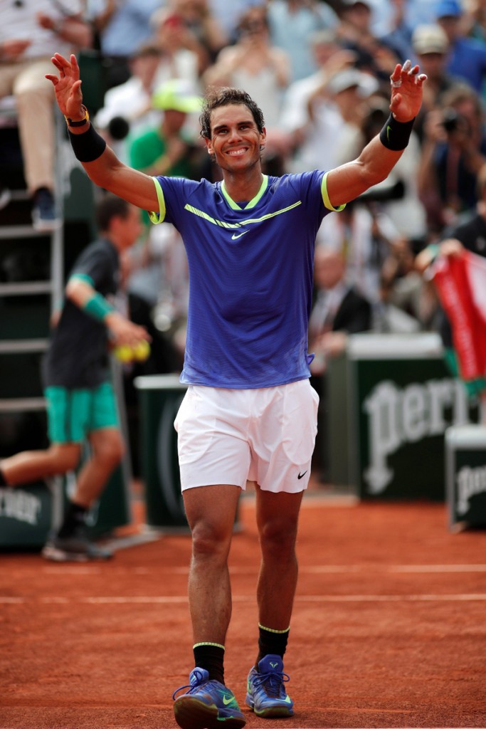 Tennis - French Open - Roland Garros, Paris, France - June 11, 2017 Spain's Rafael Nadal celebrates winning the final against Switzerland's Stan Wawrinka Reuters / Benoit TessierCODE: X02011 Rafa Nadal gana su decimo Roland Garros