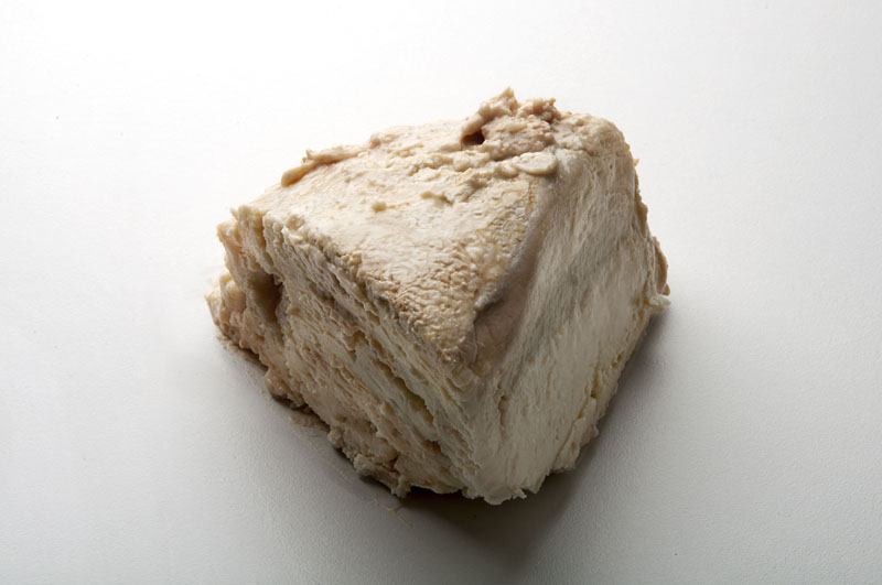 Queso Peña Blanca de Los Corrales, Castellón, elaborado con leche cruda de oveja guirra, de un sabor y olor intenso. Cuenta con la máxima protección de Slow Food International.