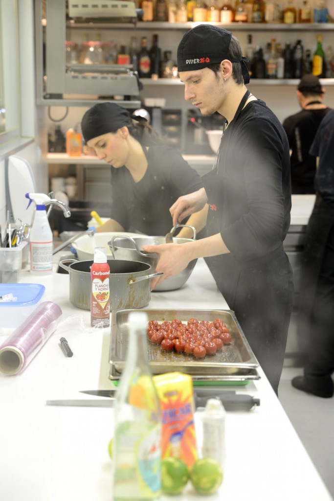 Interior del restaurante DiverXo del cocinero Dabiz Muñoz con tres Estrellas Michelín