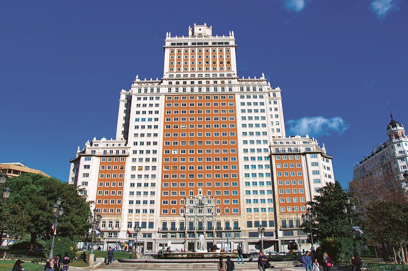 F9BNXF Edificio Espana, Plaza Espana, Madrid, Spain