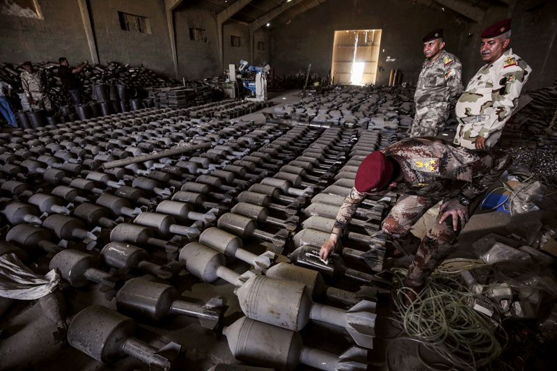 como llegan las armas a los terroristas de isis y gerras africanas