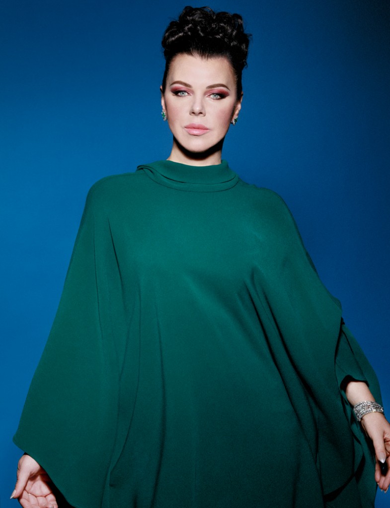 debi mazar 4