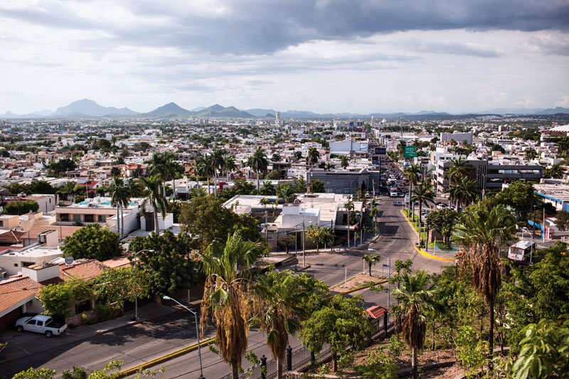 M5ATHG A view of Culiacn, Sinaloa, Mexico on Thursday, July 16, 2015. Sinaloa is the Mexican state where the notorious drug cartel leader Joaqun El Chapo Guzmn is from. Guzmn recently escaped from a maximum security Mexican prison for the second time.