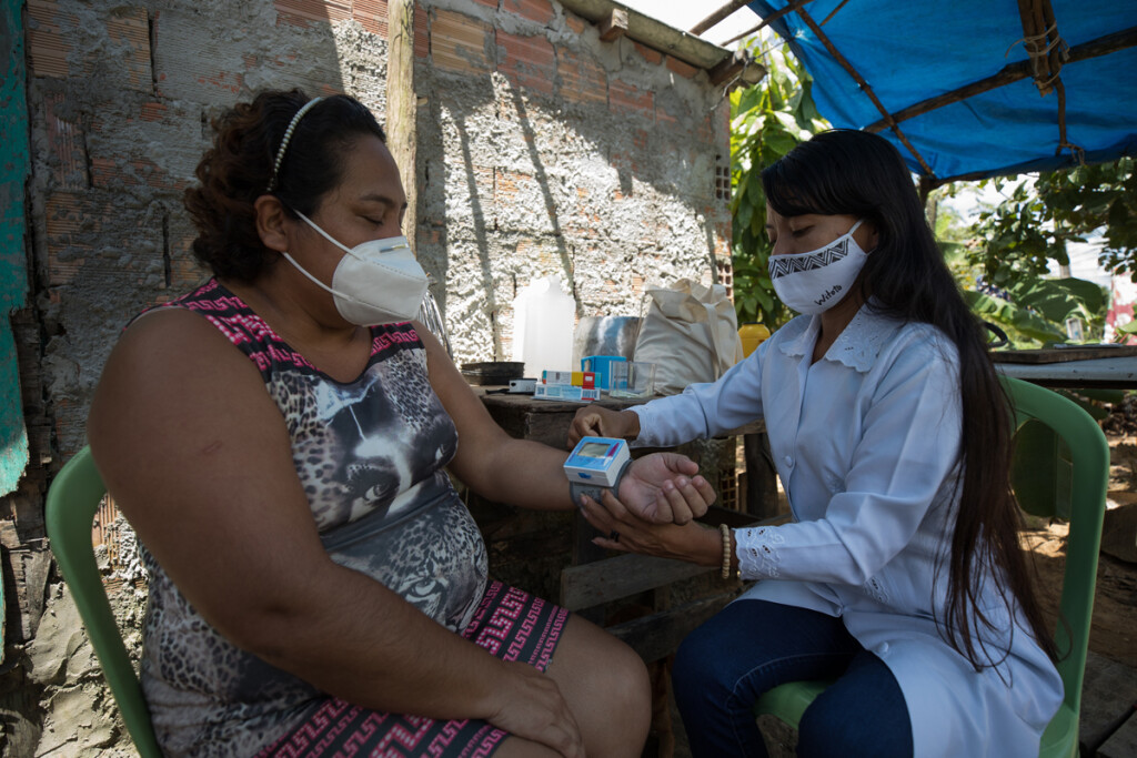 Mutación brasileña de la COVID-19: más contagiosa y letal, ataca a los jóvenes y quizás más resistente a las vacunas 3